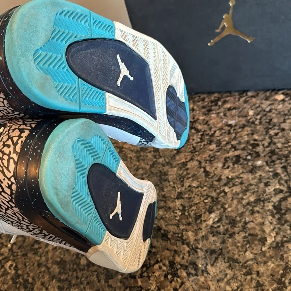 Air Jordan son of low Mars Hornets White and Blue Sneakers EUC 10.5